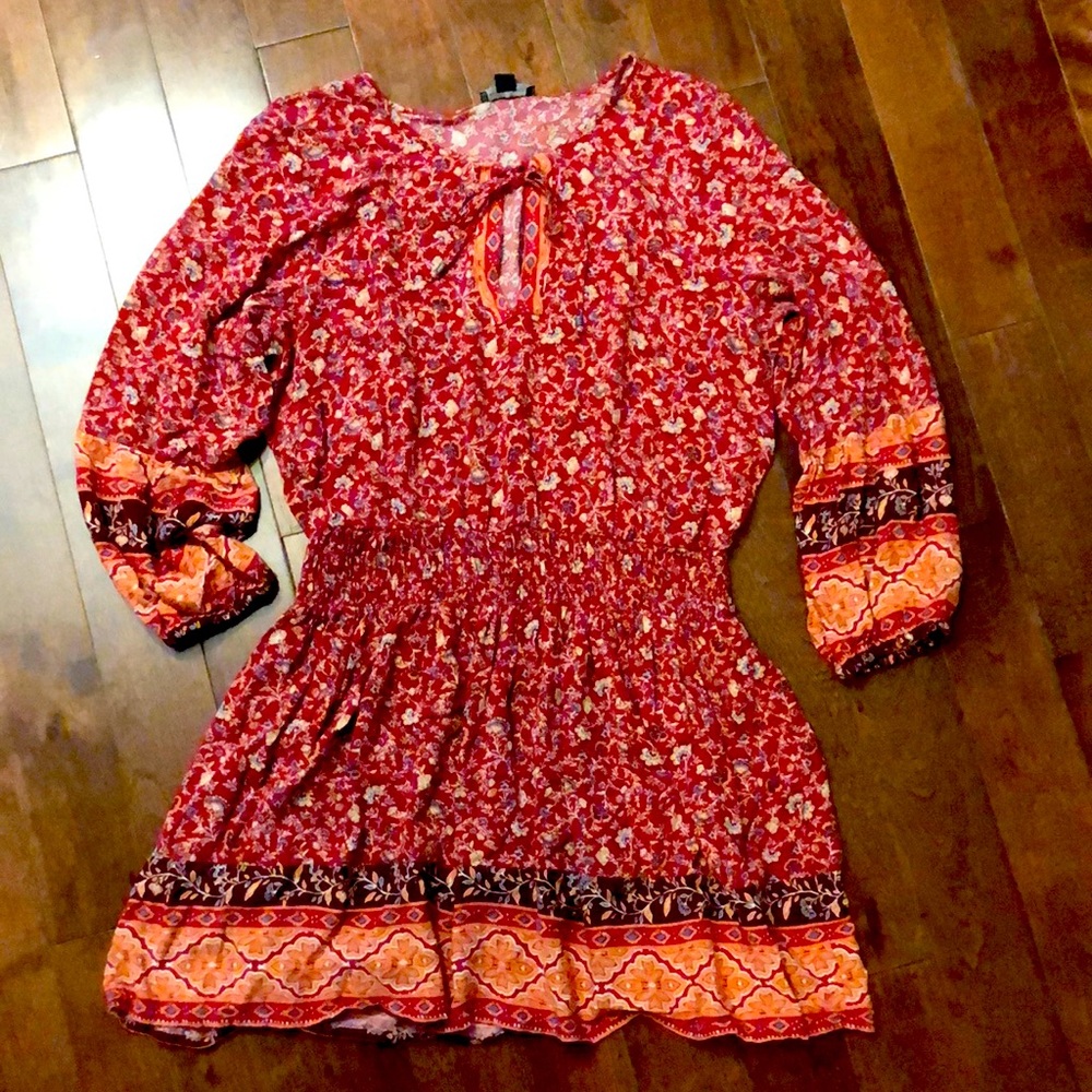 American Eagle chemise/tunic with keyhole front & elastic waist